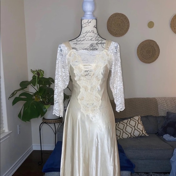 Victoria secret Vintage night gown - Picture 2 of 3